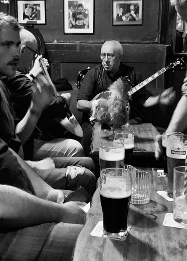 Pub Music — People, photograph by Gianluca Attura